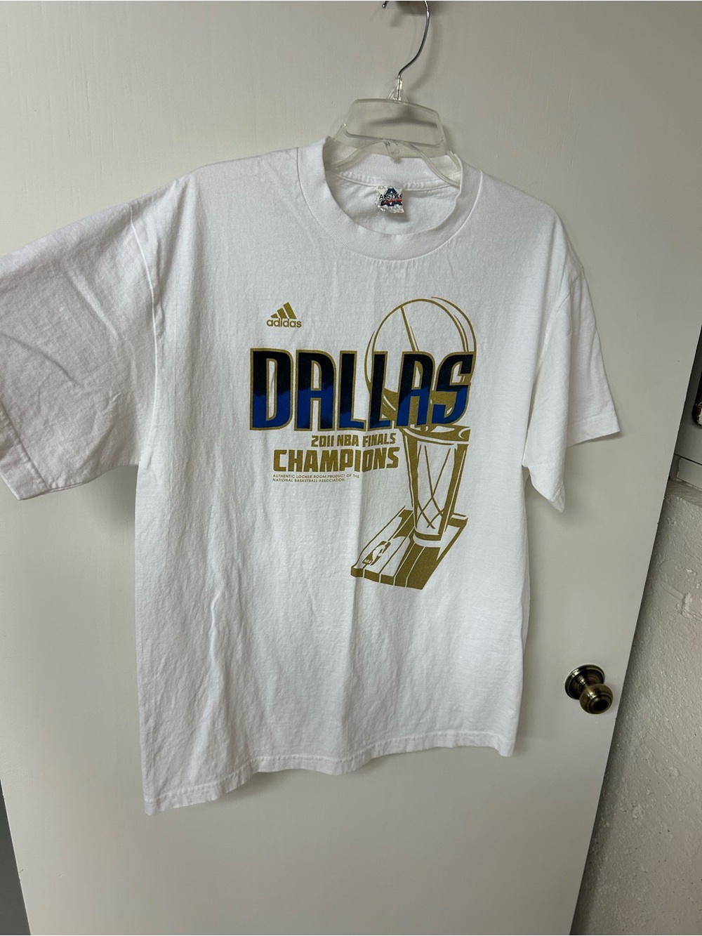 White Dallas 2011 Champions Graphic Tee men’s Large